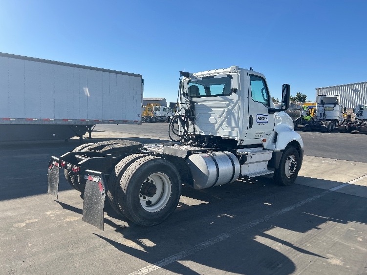2022 International LT in West Sacramento, CA — photo 7