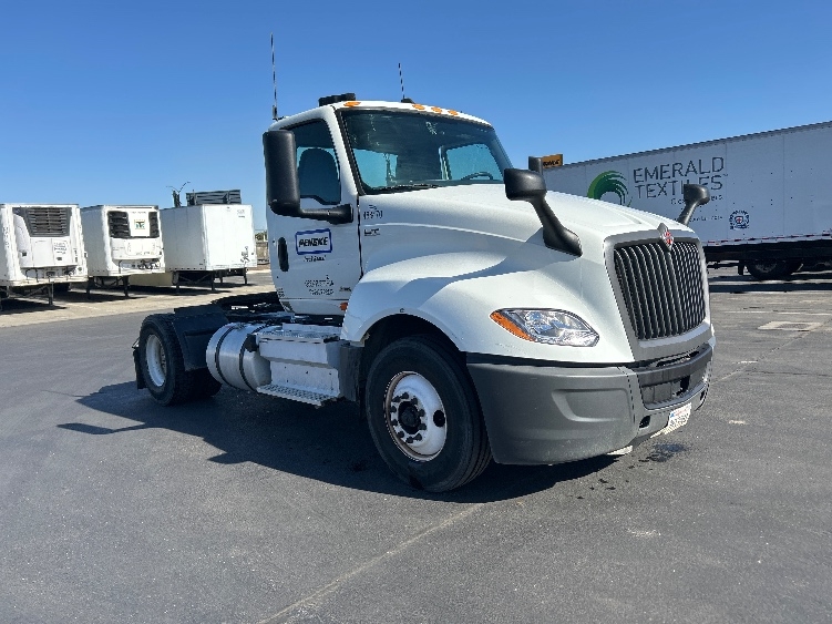 2022 International LT in Ceres, CA