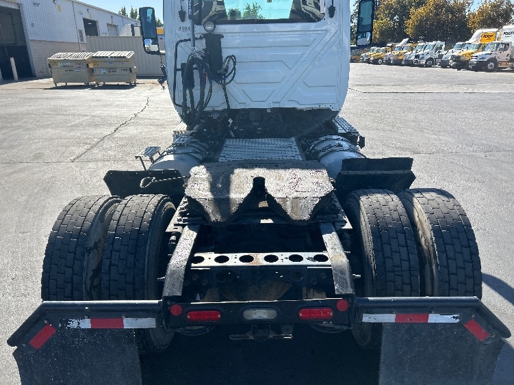 2022 International LT in Ceres, CA — photo 6
