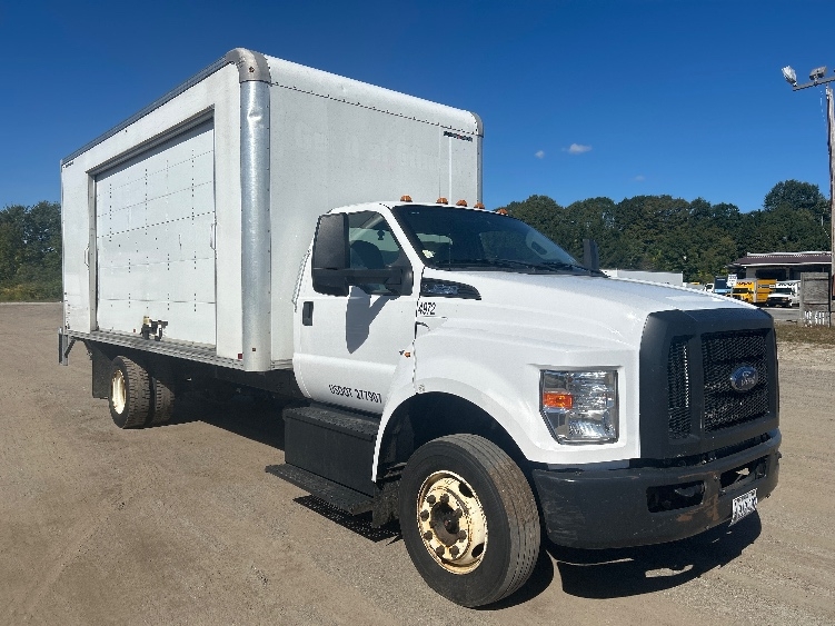 2022 Ford F-650
