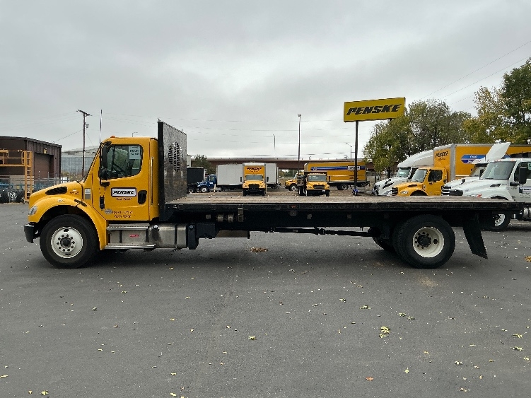 2023 Freightliner eM2 in Denver, CO — photo 4