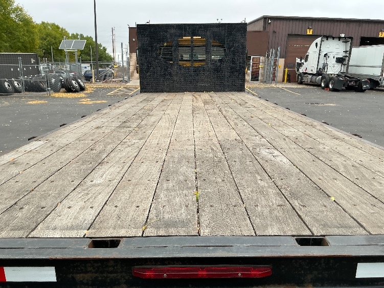 2023 Freightliner eM2 in Denver, CO — photo 8