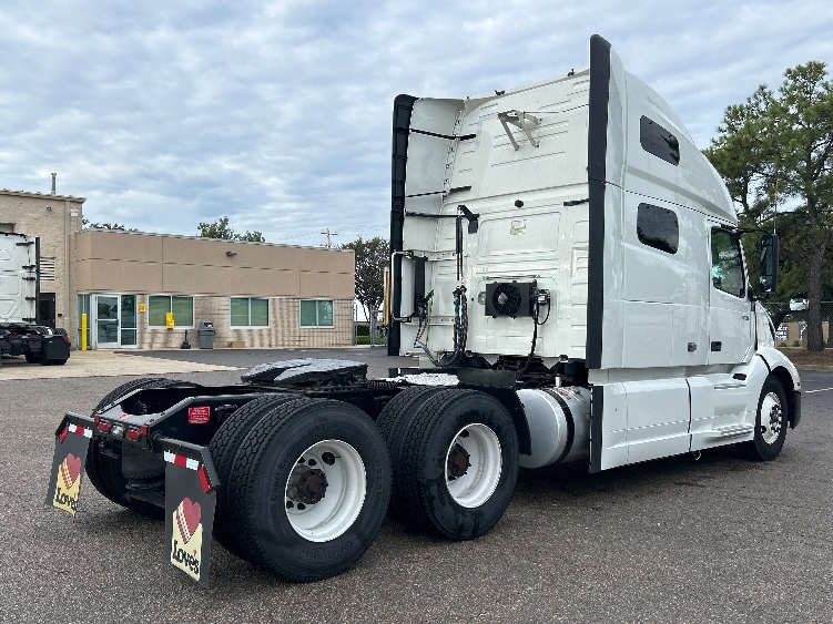 2023 Volvo VNL 760 in Olive Branch, MS — photo 7