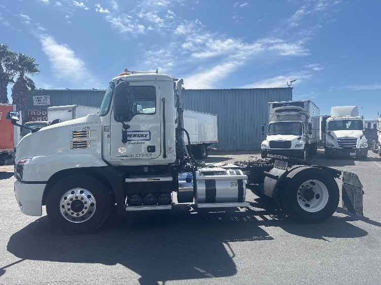 2022 Mack Anthem in West Sacramento, CA — photo 4
