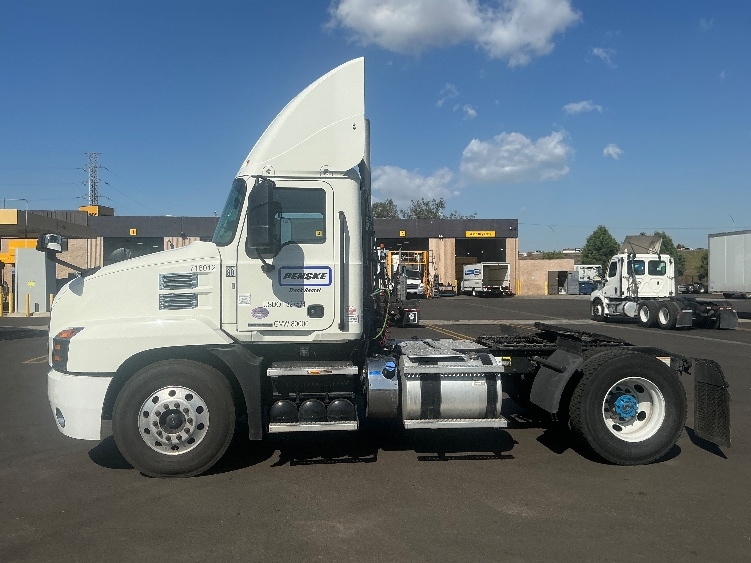 2022 Mack Anthem in Stockton, CA — photo 4