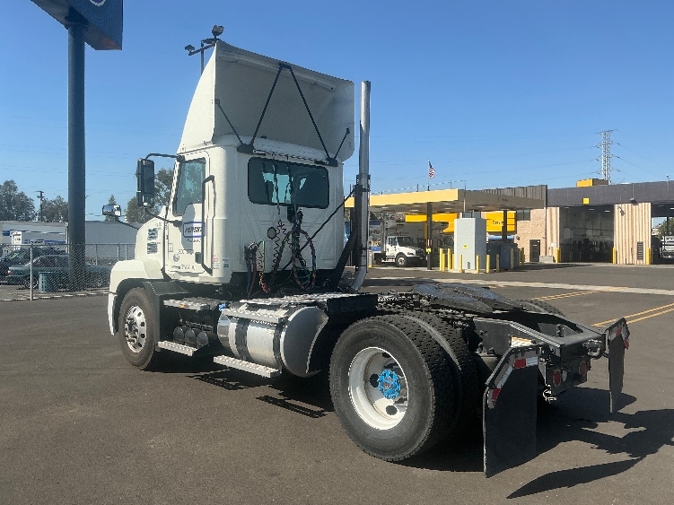 2022 Mack Anthem in Stockton, CA — photo 5