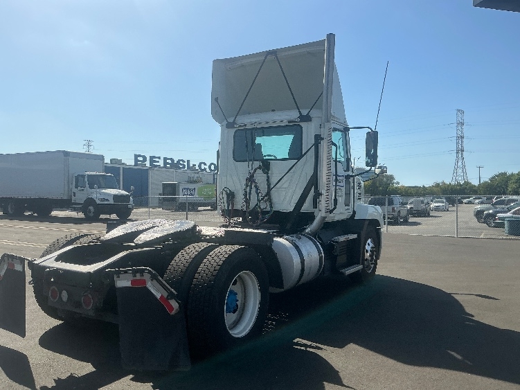 2022 Mack Anthem in Stockton, CA — photo 7