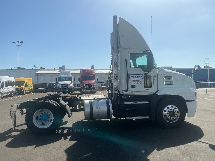 2022 Mack Anthem in Stockton, CA — photo 8