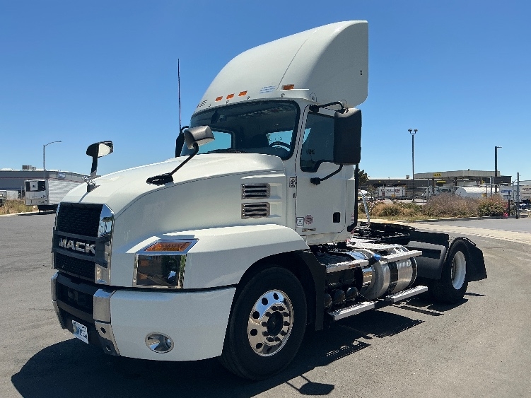 2022 Mack Anthem in West Sacramento, CA — photo 3