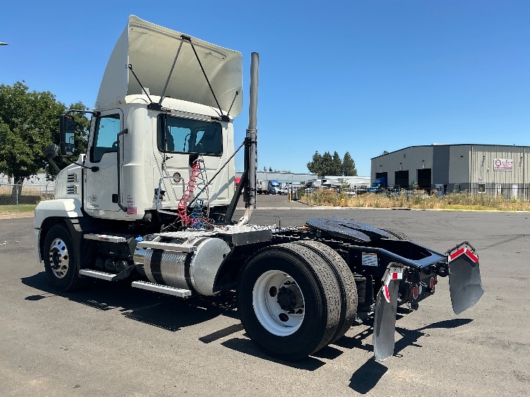 2022 Mack Anthem in West Sacramento, CA — photo 5