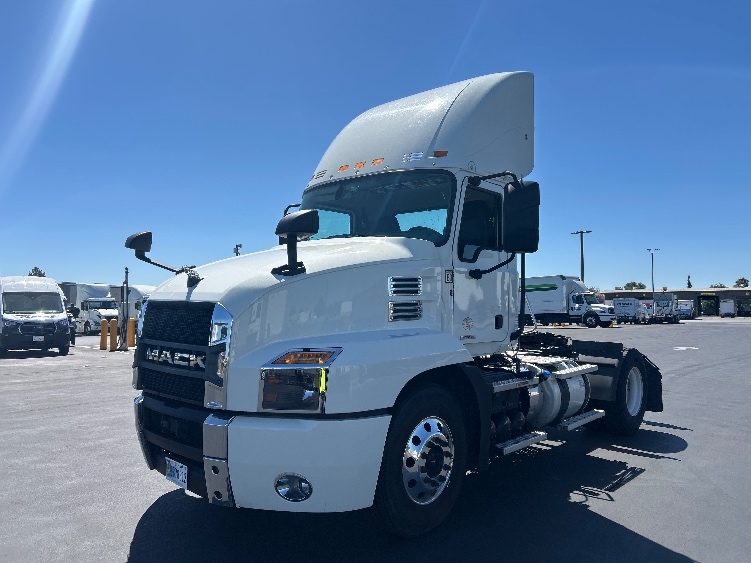 2022 Mack Anthem in West Sacramento, CA — photo 3