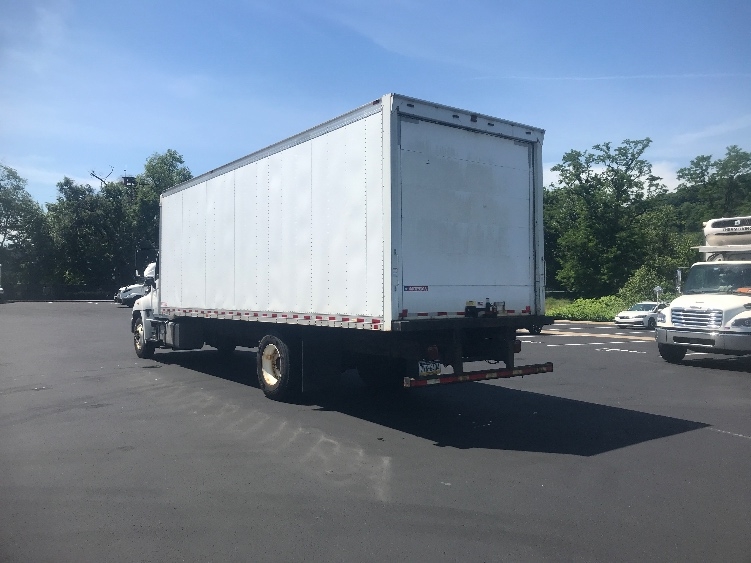 2017 Hino 268 in Akron, OH — photo 6