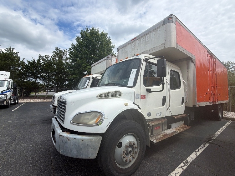2013 Freightliner eM2 in Parsippany, NJ — photo 4