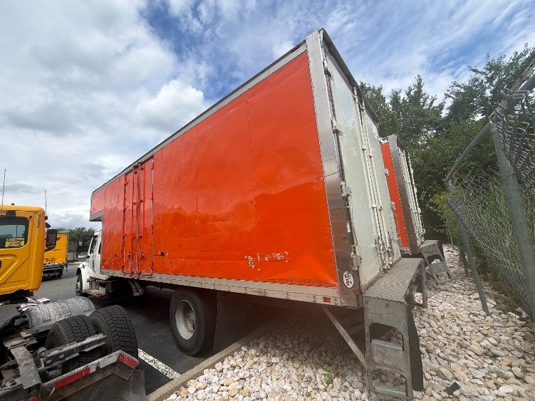 2013 Freightliner eM2 in Parsippany, NJ — photo 6