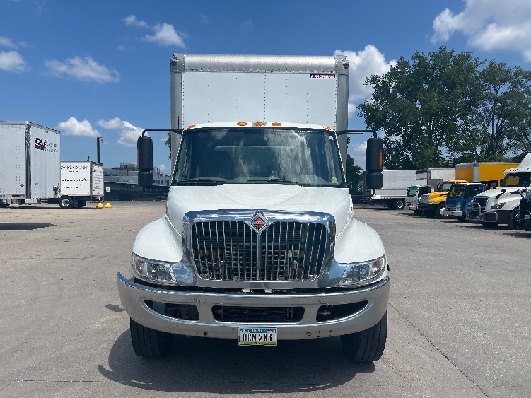 2018 International 4300 in Des Moines, IA — photo 2