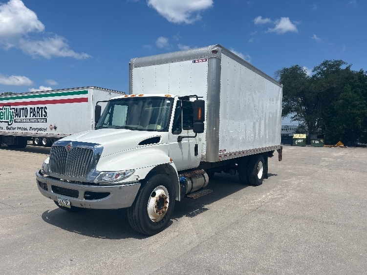 2018 International 4300 in Des Moines, IA — photo 3