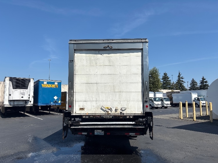 2016 Hino 268 in Kent, WA — photo 7