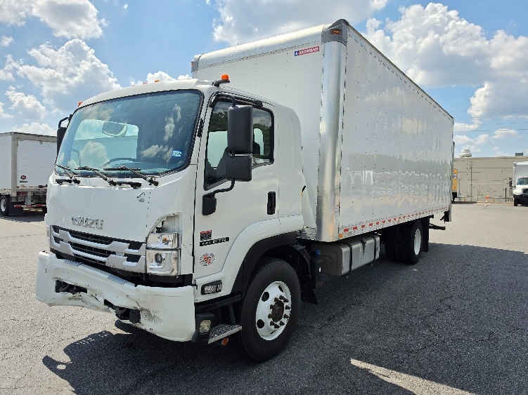 2022 Isuzu FTR in Little Rock, AR — photo 3
