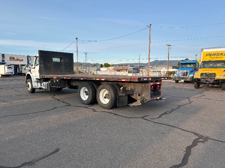 2016 Freightliner eM2 in Medford, OR — photo 6