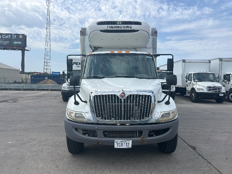 2018 International 4300 in Omaha, NE — photo 2