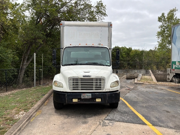 2005 Freightliner eM2 in Austin, TX — photo 2