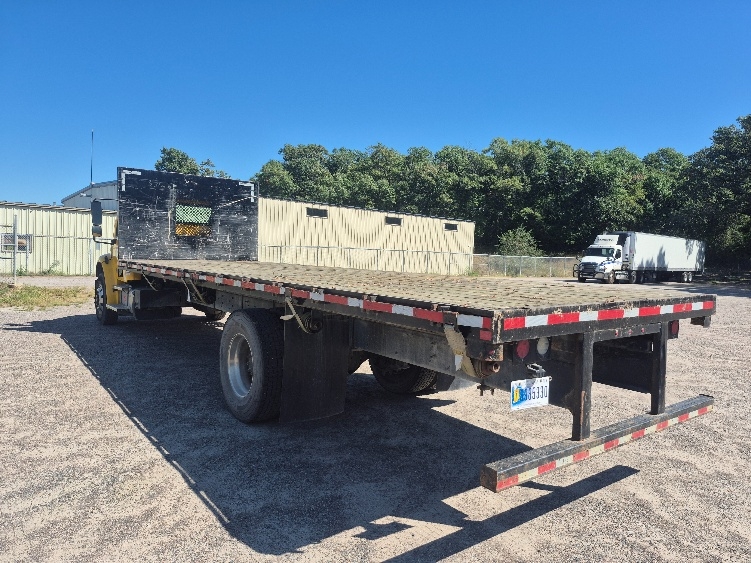 2022 Freightliner eM2 in Brooklyn Park, MN — photo 6