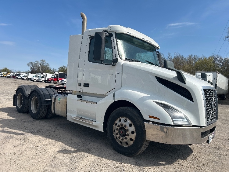 2019 Volvo VNL 300