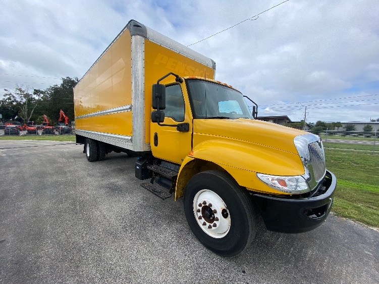 2021 International MV in Ocala, FL