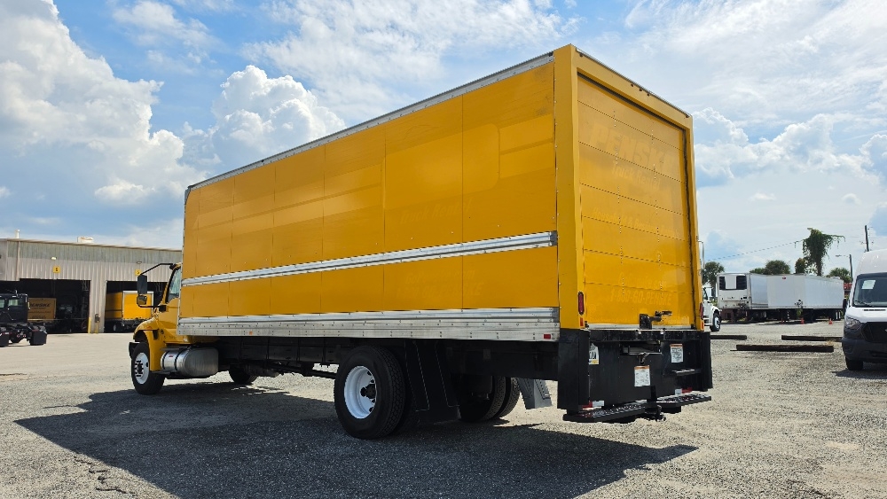 2021 International MV in Ocala, FL — photo 6