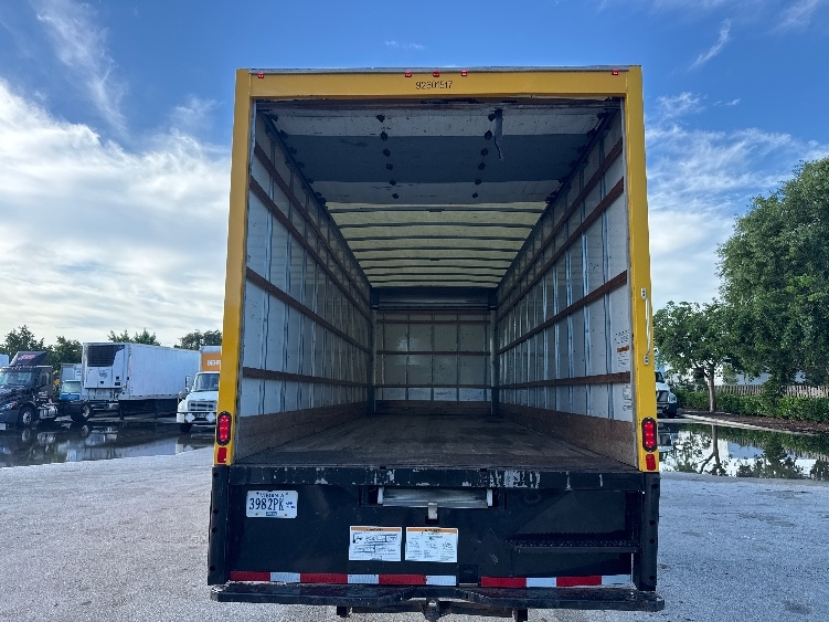 2021 International MV in Pompano Beach, FL — photo 7