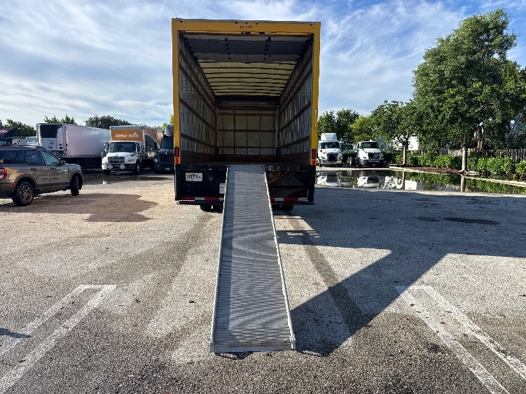 2021 International MV in Pompano Beach, FL — photo 8