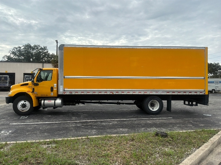 2021 International MV in Jacksonville, FL — photo 4