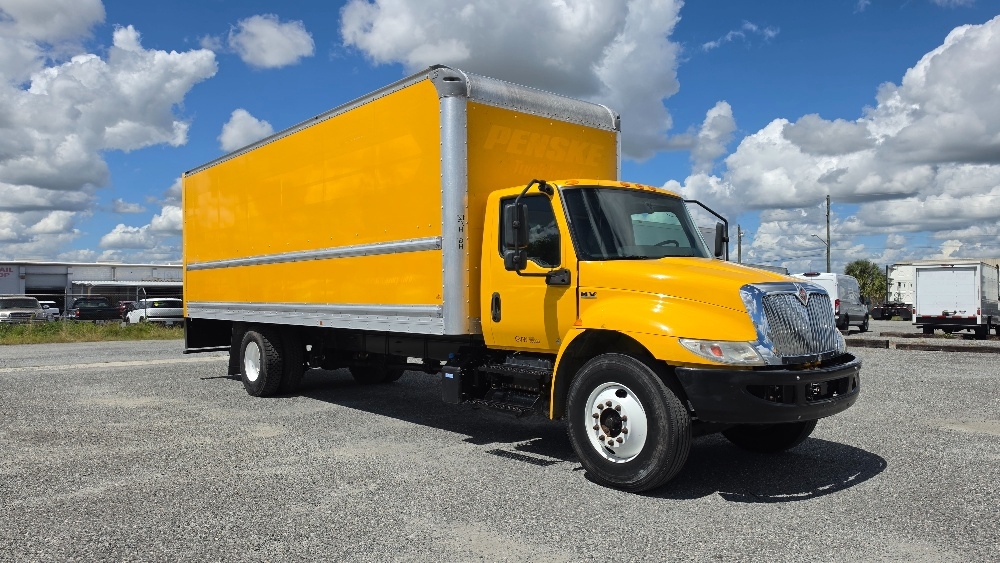 2021 International MV in Ocala, FL