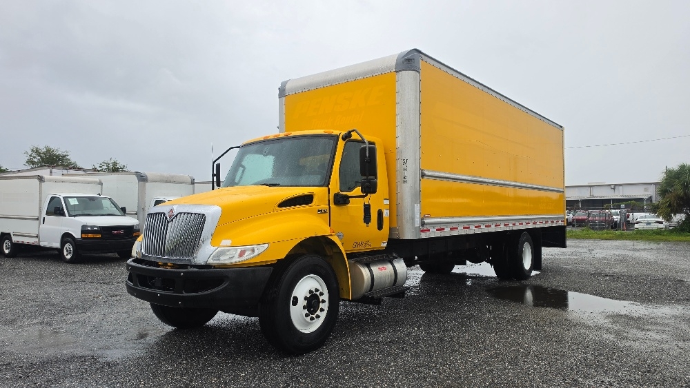 2021 International MV in Ocala, FL — photo 3