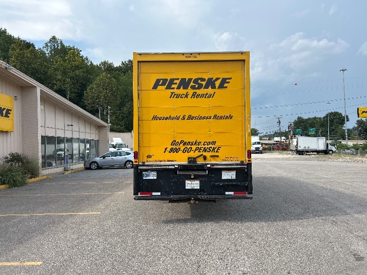2021 International MV in Cross Lanes, WV — photo 7