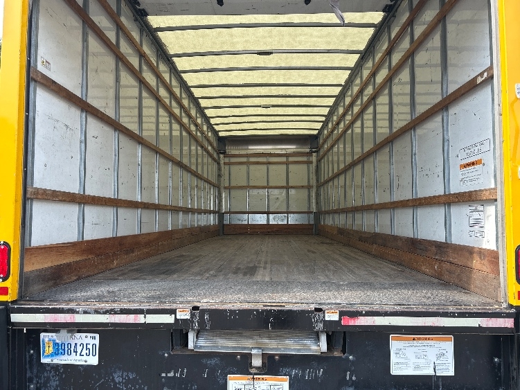 2021 International MV in Cross Lanes, WV — photo 8