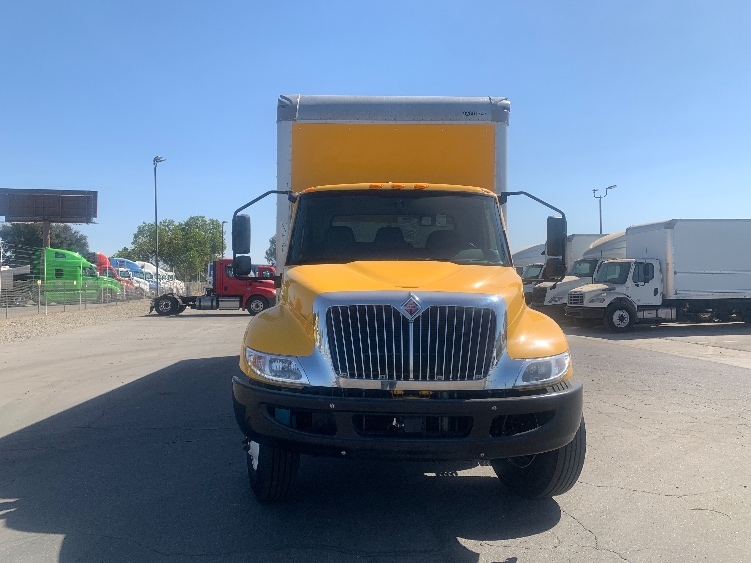 2021 International MV in Fresno, CA — photo 2