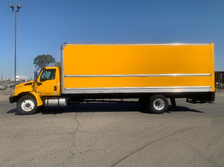 2021 International MV in Fresno, CA — photo 4