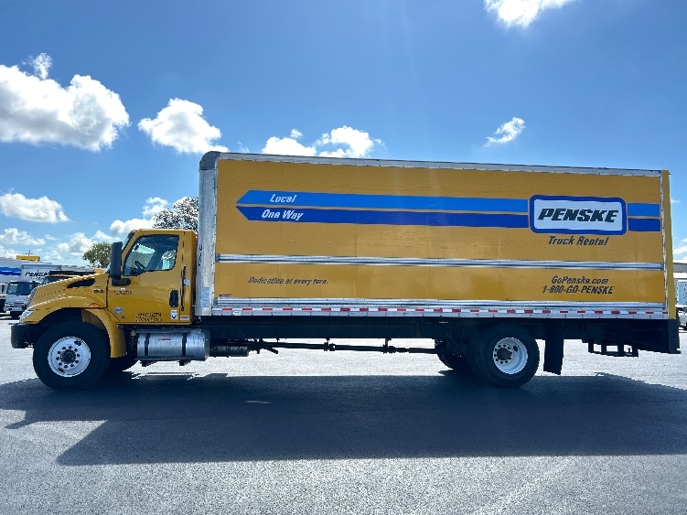 2022 International MV in Tampa, FL — photo 4