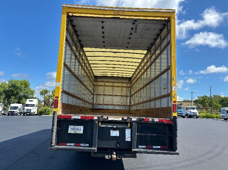 2022 International MV in Tampa, FL — photo 8