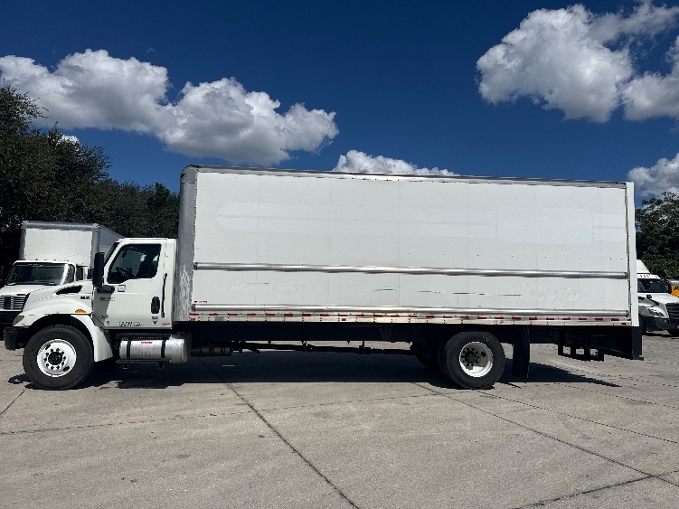 2022 International MV in Tampa, FL — photo 4