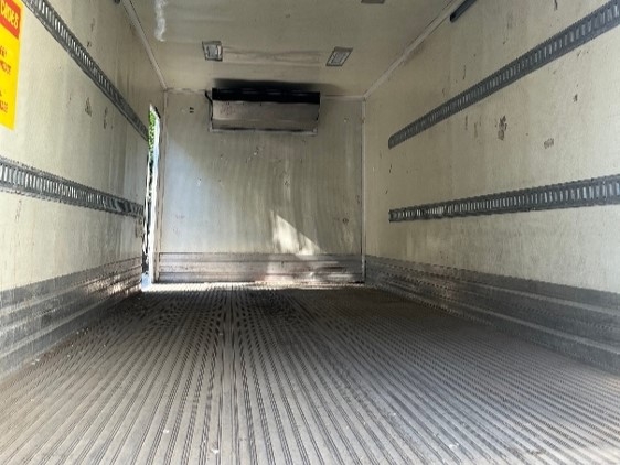 2018 Freightliner eM2 in Akron, OH — photo 8