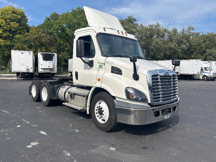 2019 Freightliner Cascadia in Indianapolis, IN