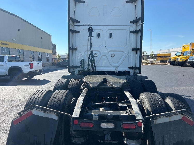 2022 Freightliner Cascadia in Madison, AL — photo 6