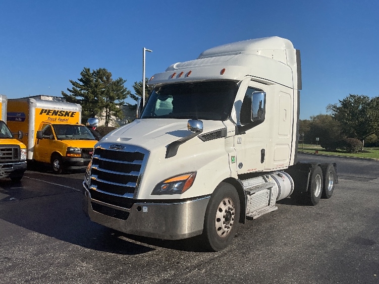 2021 Freightliner Cascadia in Swedesboro, NJ — photo 3