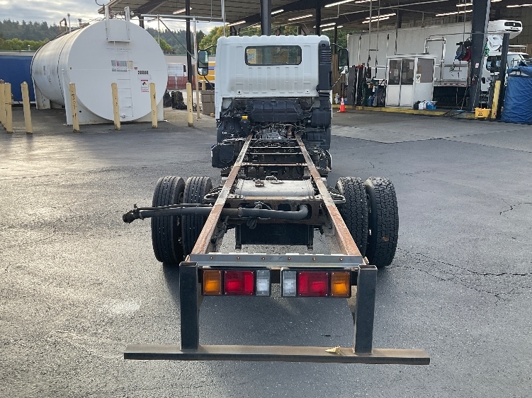 2017 Hino 195 in Kent, WA — photo 8