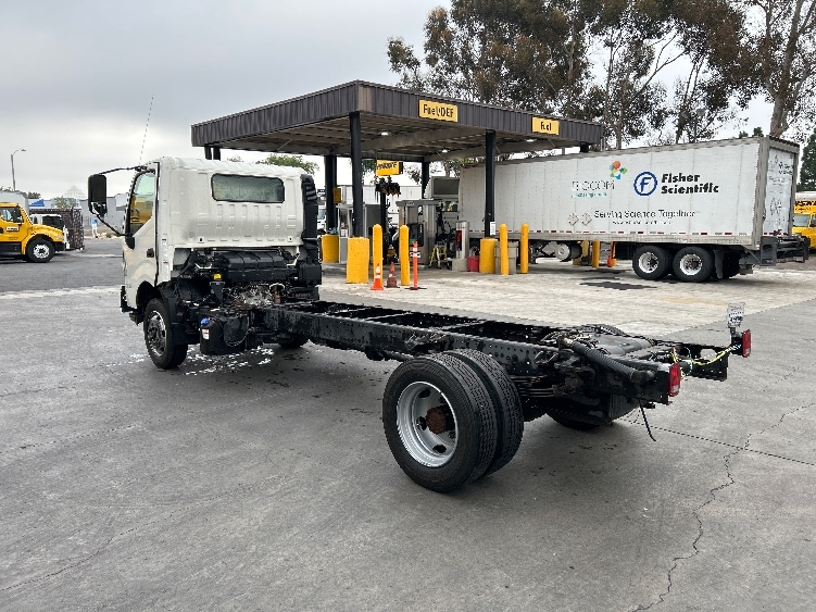 2017 Hino 195 in Torrance, CA — photo 6