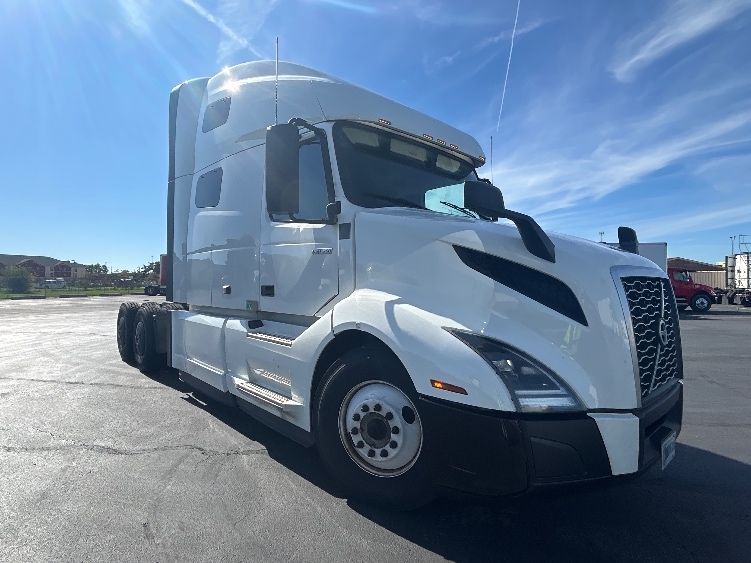 2023 Volvo VNL 760 in Columbus, OH