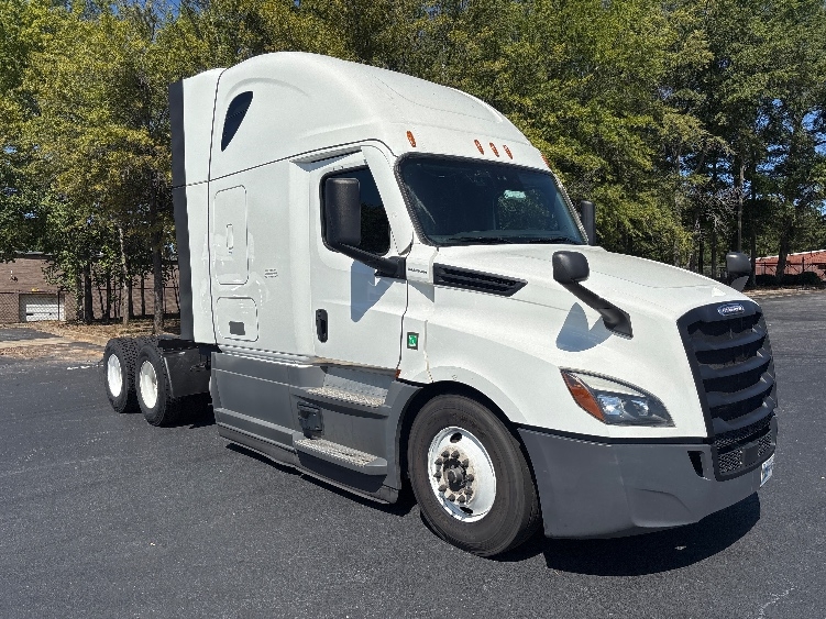2023 Freightliner Cascadia in Forest Park, GA