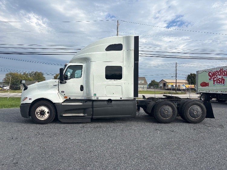 2023 International LT in Harrisburg, PA — photo 4